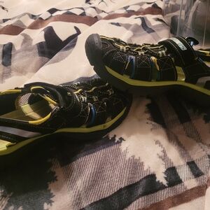 Skechers Kids Sandals in Black and Lime